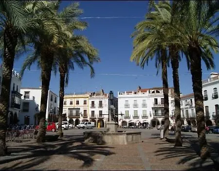 Plaza Grande Apartment *